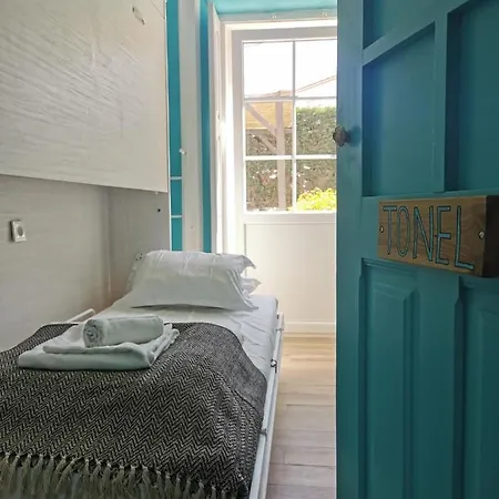 International Surf School & Camp Guest house Sagres